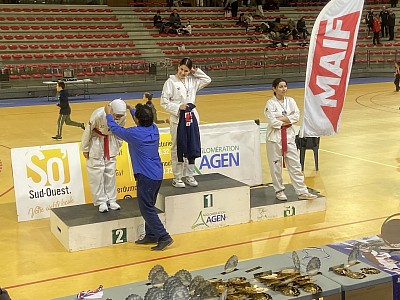 taekwondo club borderouge Remise médaille d'argent 2eme place  compétition lot et garonne challenge cup taékwondo à boé